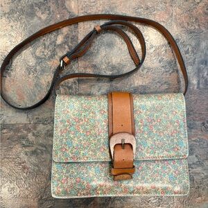 PATRICIA NASH Crossbody Clutch Wristlet w/ Buckle Coral Bouquet pattern